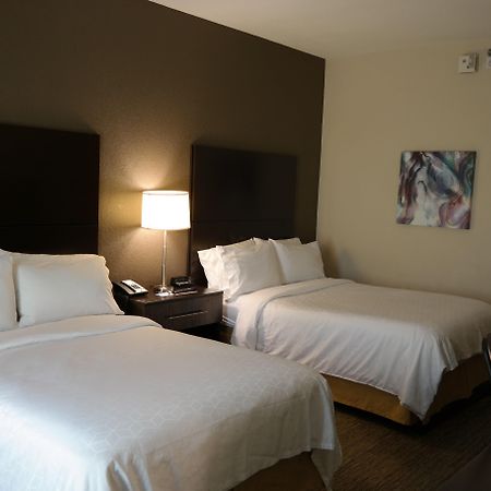 Holiday Inn Express Fredericksburg - Southpoint By Ihg Exterior foto