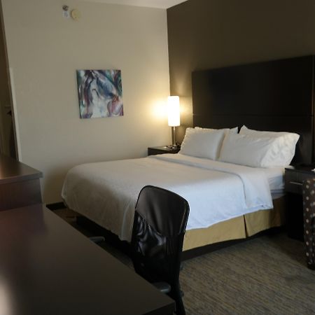 Holiday Inn Express Fredericksburg - Southpoint By Ihg Exterior foto